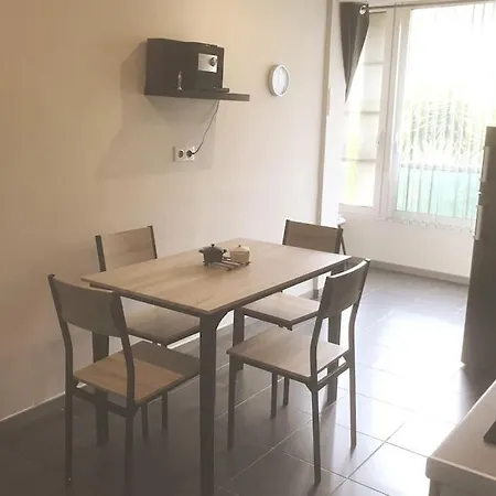 Ajaccio, Pied A Terre ! *
